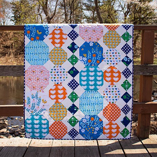 Hexagon Quilt Pattern | Easy Sewing Pattern | DIY Projects & Crafts by DIY JOY at 