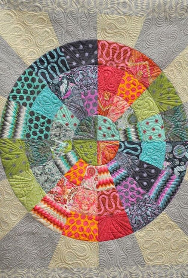 DIY Circle Quilt Pattern | Free Sewing Tutorial | DIY Projects & Crafts by DIY JOY at 