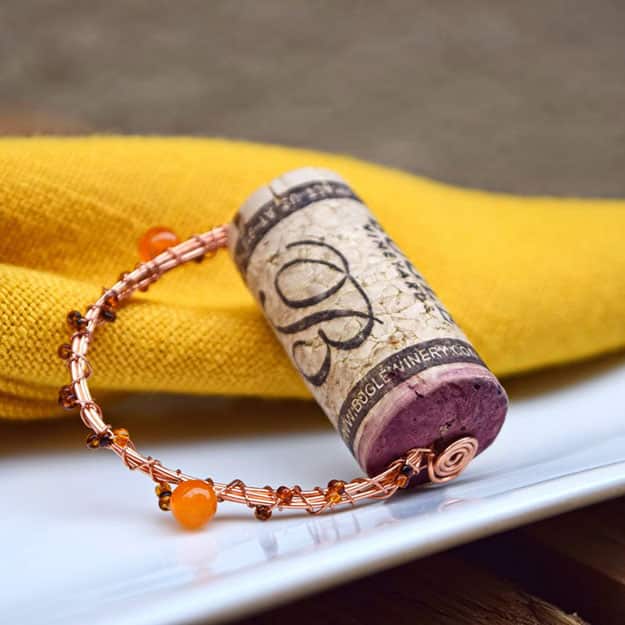 Easy Wine Cork Crafts for Kitchen Decor - Wine Cork DIY Napkin Rings - DIY Projects & Crafts by DIY JOY #crafts