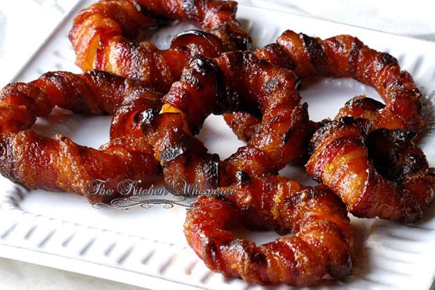 Cheap Party Food Ideas | Candied Bacon Wrapped Onion Rings | DIY Projects & Crafts by DIY JOY #appetizers #partyfood #recipes