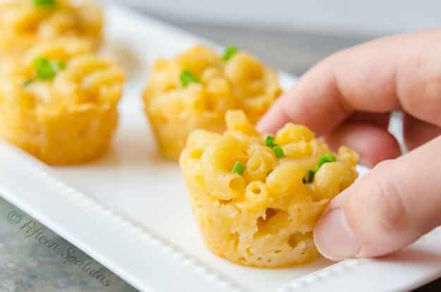 Easy Party Food Ideas | Macaroni & Cheese for a Crowd | DIY Projects and Crafts by DIY JOY #appetizers #partyfood #recipes