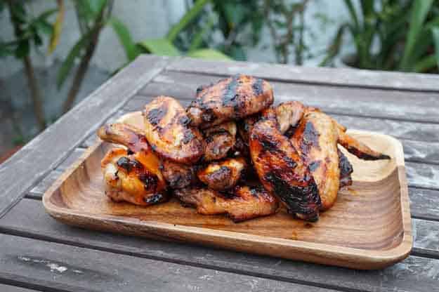 Best Chicken Grilling Recipes | Easy BBQ Chicken | Grilled Honey Sriracha Chicken Wing Recipe | DIY Projects & Crafts by DIY JOY at http://diyjoy.com/grilling-recipes-diy-bbq-ideas