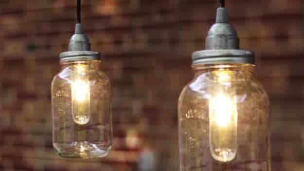 DIY Lighting Ideas and Cool DIY Light Projects for the Home. Chandeliers, lamps, awesome pendants and creative hanging fixtures,  complete with tutorials with instructions | DIY Mason Jar Pendant Lights | http://diyjoy.com/diy-projects-lighting-ideas