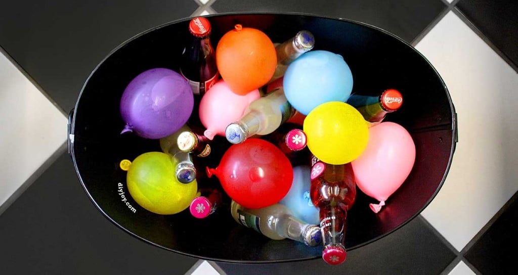 Easy DIY Ideas for Parties and Quick Do It Yourself Decor | Frozen Water Balloons for Drinks at http://diyjoy.com/pinterest-crafts-diy-party-decorations