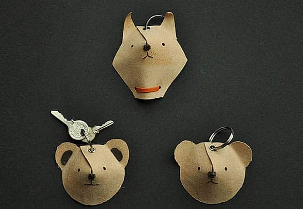 Fun DIY Projects for KIds to Make - Easy Do It Yourself Keychain Animals - DIY Projects & Crafts by DIY JOY #diy #quickcrafts #crafts #easycraftss