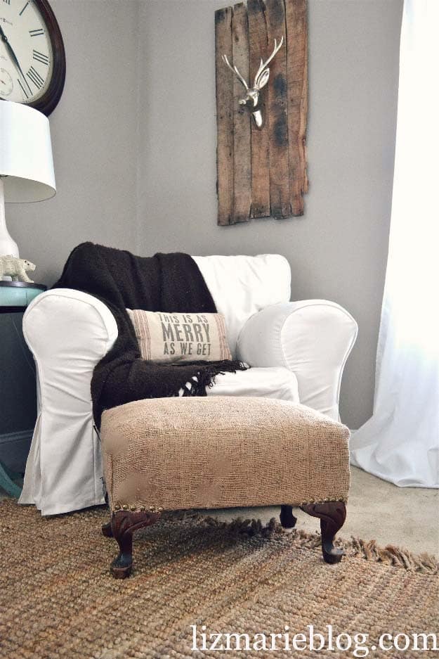 DIY Projects with Burlap and Creative Burlap Crafts for Home Decor, Gifts and More | Burlap Ottoman 