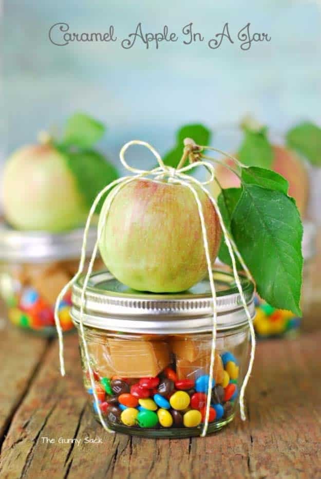Homemade DIY Gifts in A Jar | Best Mason Jar Cookie Mixes and Recipes, Alcohol Mixers | Fun Gift Ideas for Men, Women, Teens, Kids, Teacher, Mom. Christmas, Holiday, Birthday and Easy Last Minute Gifts | Caramel Apple in a Jar #diy