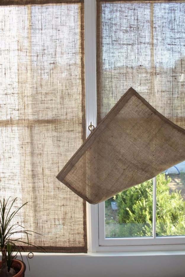 DIY Projects with Burlap and Creative Burlap Crafts for Home Decor, Gifts and More | DIY Burlap Shades 