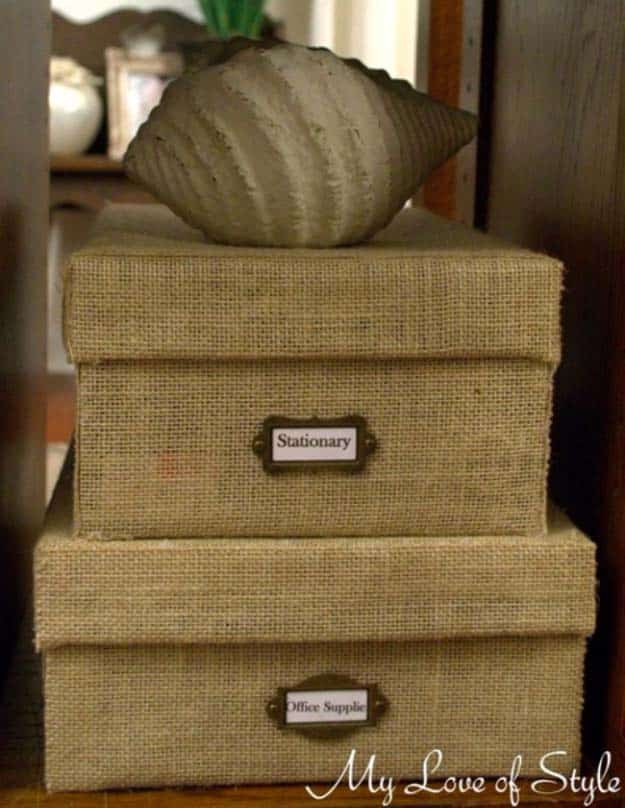 DIY Projects with Burlap and Creative Burlap Crafts for Home Decor, Gifts and More | DIY Burlap Storage Box 