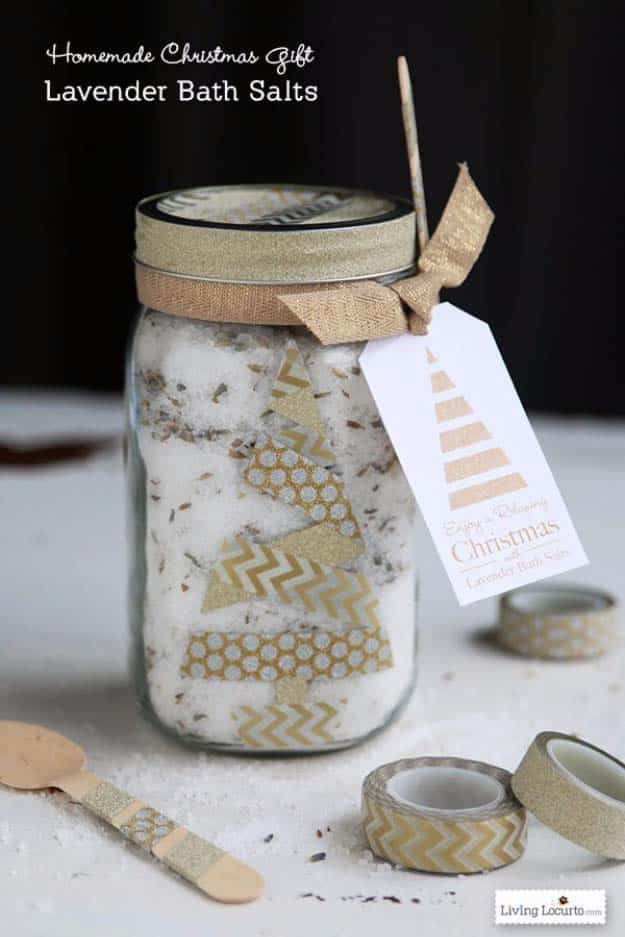 Homemade DIY Gifts in A Jar | Best Mason Jar Cookie Mixes and Recipes, Alcohol Mixers | Fun Gift Ideas for Men, Women, Teens, Kids, Teacher, Mom. Christmas, Holiday, Birthday and Easy Last Minute Gifts | DIY Gift Lavander Bath Slats in a Jar #diy