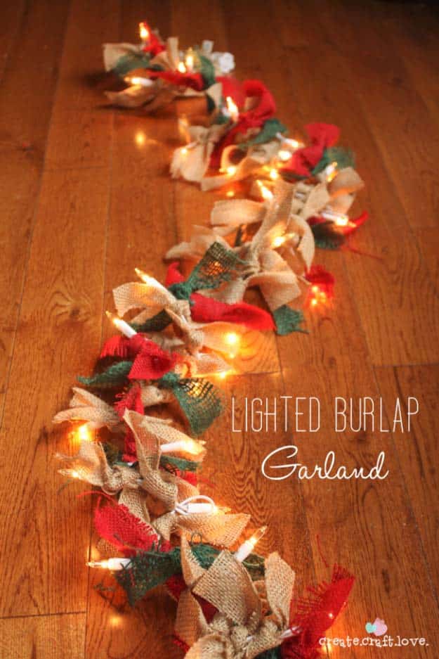 Awesome DIY Christmas Home Decorations and Homemade Holiday Decor Ideas - Quick and Easy Decorating ideas, cool ornaments, home decor crafts and fun Christmas stuff | Crafts and DIY projects by DIY Joy | Lighted Burlap Garland #diy #crafts #christmas