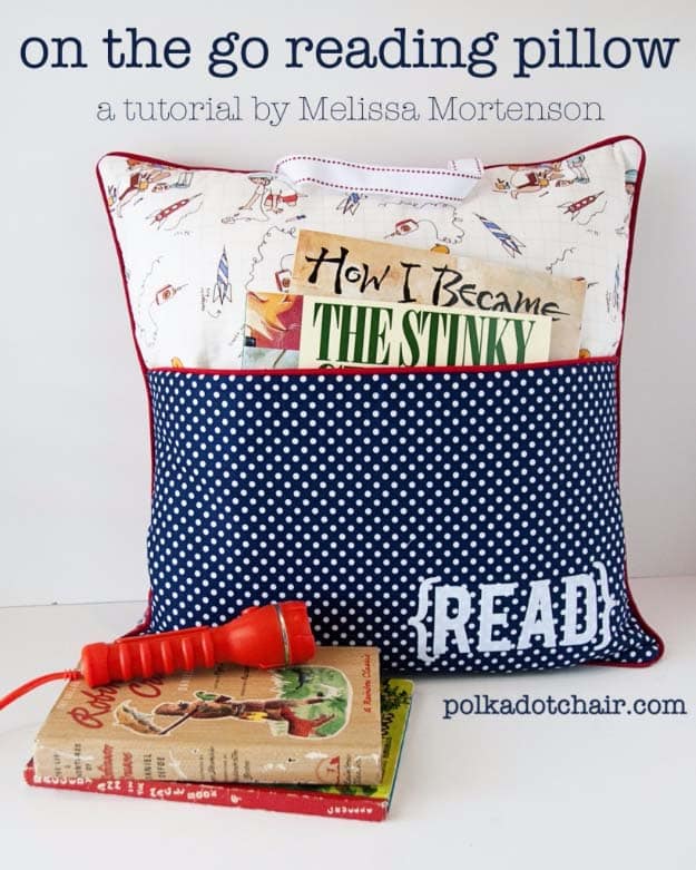 DIY Gifts for Your Parents | Cool and Easy Homemade Gift Ideas That Mom and Dad Will Love | Creative Christmas Gifts for Parents With Step by Step Instructions | Crafts and DIY Projects by DIY JOY | On The Go Reading Pillow #diy #diygifts #christmasgifts