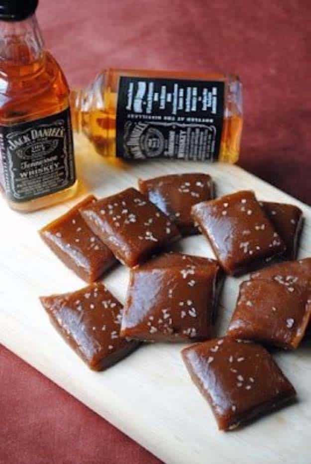 Fun DIY Ideas Made With Jack Daniels - Recipes, Projects and Crafts With The Bottle, Everything From Lamps and Decorations to Fudge and Cupcakes | Salted Whisky Caramels #diy #jackdaniels #recipes #crafts