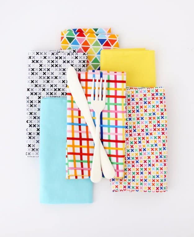 Crafts To Make and Sell - DIY Dinner Napkins - 75 MORE Easy DIY Ideas for Cheap Things To Sell on Etsy, Online and for Craft Fairs. Make Money with crafts to sell ideas #crafts