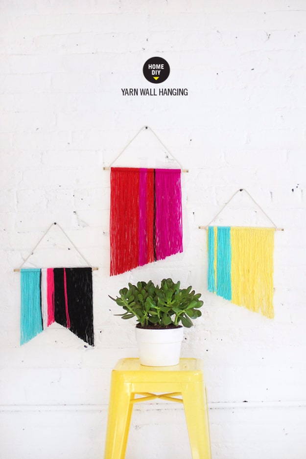 Clever DIYs Made With Yarn - Mini Yarn Wall Hanging - Yarn Crafts To Try, Easy Yarn DIYs, Fun Crafts To Do With Yarn, Wall Art, Awesome Yarn Ideas, Yarn DIY Projects, Brillian Yarn Craft Tutorials http://diyjoy.com/diy-curtains-drapes