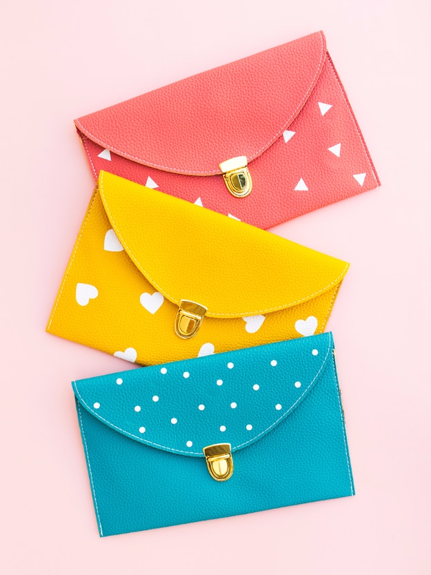 DIY Purses and Handbags - DIY Patterned Clutch Purse - Homemade Projects to Decorate and Make Purses - Add Paint, Glitter, Buttons and Bling To Your Hand Bags and Purse With These Easy Step by Step Tutorials - Boho, Modern, and Cool Fashion Ideas for Women and Teens #purses #diyclothes #handbags
