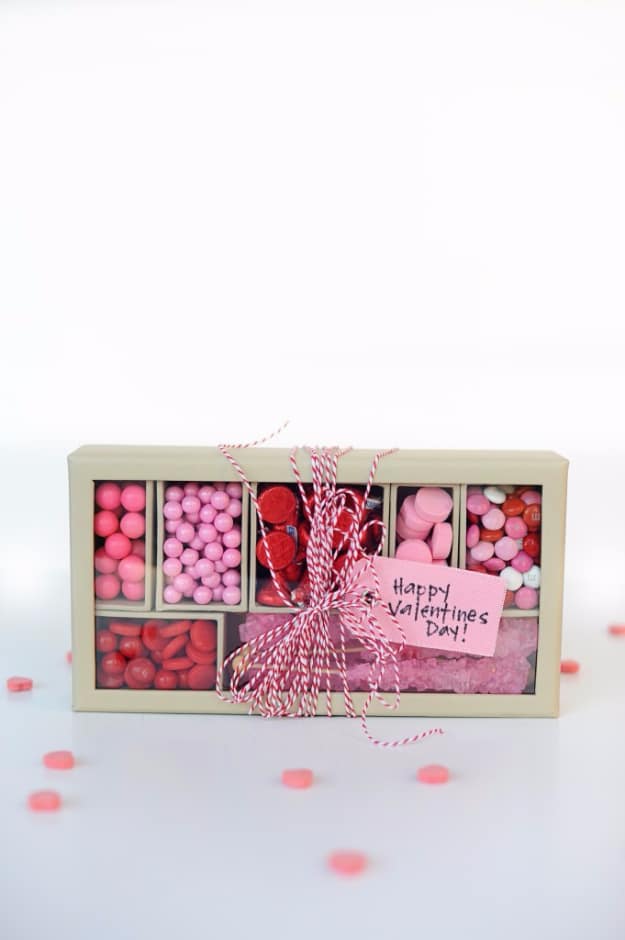 Best DIY Valentines Day Gifts - Pink And Red Candy Box - Cute Mason Jar Valentines Day Gifts and Crafts for Him and Her | Boyfriend, Girlfriend, Mom and Dad, Husband or Wife, Friends - Easy DIY Ideas for Valentines Day for Homemade Gift Giving and Room Decor | Creative Home Decor and Craft Projects for Teens, Teenagers, Kids and Adults 