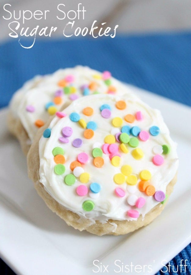 DIY Valentines Day Cookies - Super Soft Sugar Cookie Recipe - Easy Cookie Recipes and Recipe Ideas for Valentines Day - Cute DIY Decorated Cookies for Kids, Homemade Box Cookies and Bouquet Ideas - Sugar Cookie Icing Tutorials With Step by Step Instructions - Quick, Cheap Valentine Gift Ideas for Him and Her #valentines