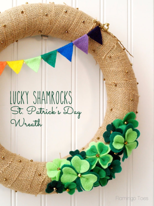 DIY St Patricks Day Ideas - Lucky Shamrocks St. Patrick's Day Wreath - Food and Best Recipes, Decorations and Home Decor, Party Ideas - Cupcakes, Drinks, Festive St Patrick Day Parties With these Easy, Quick and Cool Crafts and DIY Projects http://diyjoy.com/st-patricks-day-ideas