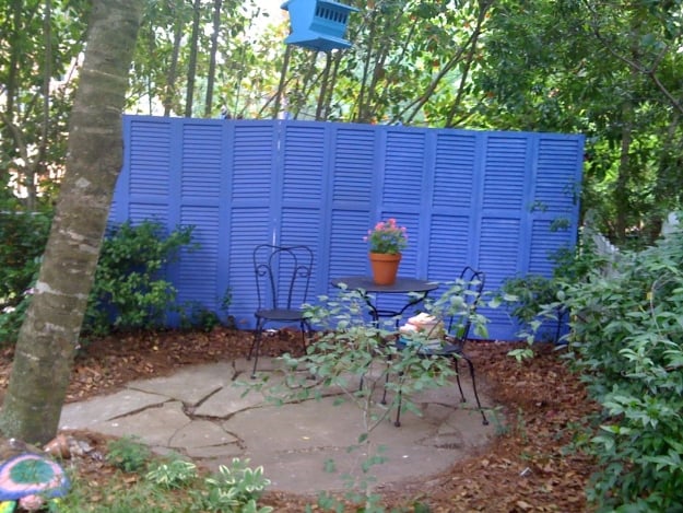 DIY Fences and Gates - Repurposed Shutter Fence - How To Make Easy Fence and Gate Project for Backyard and Home - Step by Step Tutorial and Ideas for Painting, Updating and Making Fences and DIY Gate - Cool Outdoors and Yard Projects 