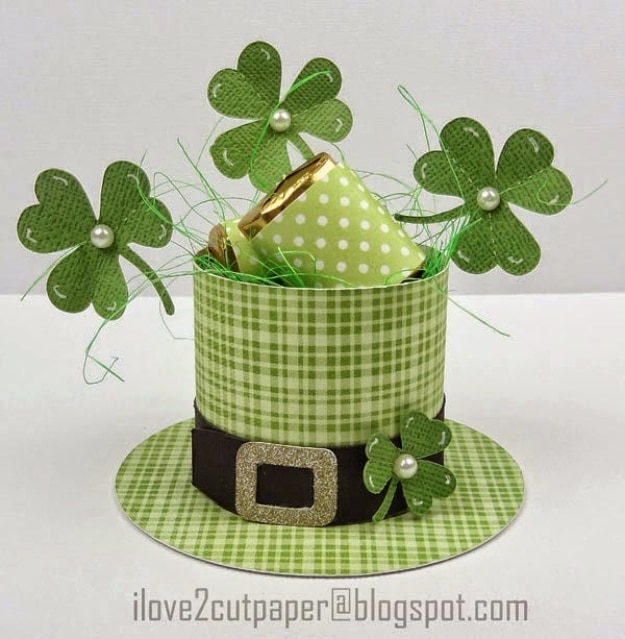 DIY St Patricks Day Ideas - St. Patrick's Day Gift Box - Food and Best Recipes, Decorations and Home Decor, Party Ideas - Cupcakes, Drinks, Festive St Patrick Day Parties With these Easy, Quick and Cool Crafts and DIY Projects http://diyjoy.com/st-patricks-day-ideas