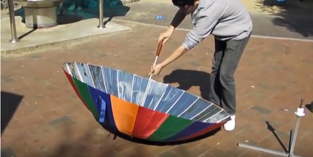 DIY Solar Powered Projects - Turn An Umbrella Into A Solar Cooker - Easy Solar Crafts and DYI Ideas for Making Solar Power Things You Can Use To Save Energy - Step by Step Tutorials for Making Things Without Batteries - DIY Projects and Crafts for Men and Women 