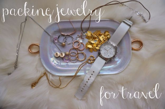 Packing Tips for Travel - Packing Jewelry For Travel - Easy Ideas for Packing a Suitcase To Maximize Space - Tricks and Hacks for Folding Clothes, Storing Toiletries, Shampoo and Makeup - Keep Clothing Wrinkle Free in Your Bag http://diyjoy.com/packing-tips-travel