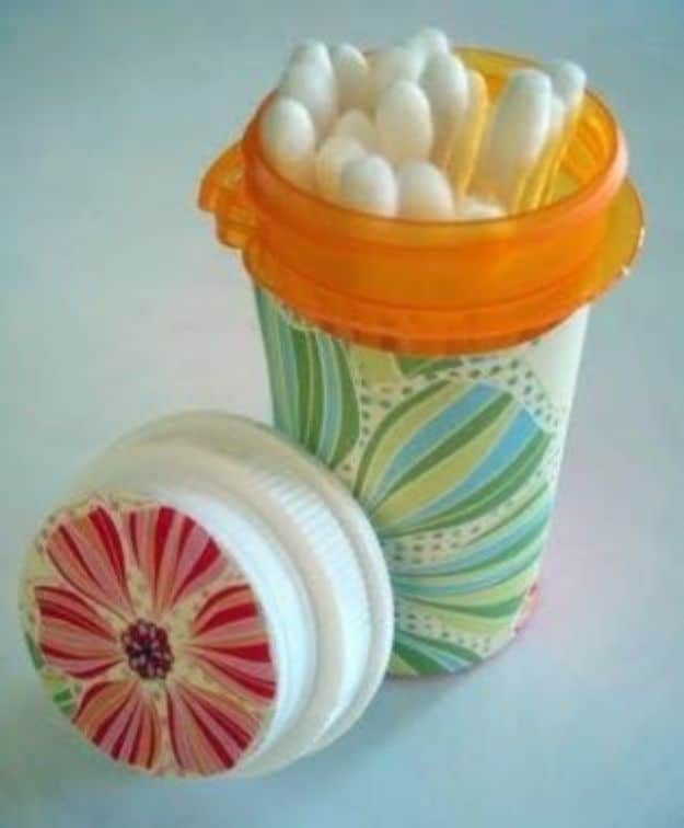 Packing Tips for Travel - Store Q-Tips In An Old Pill Bottle - Easy Ideas for Packing a Suitcase To Maximize Space - Tricks and Hacks for Folding Clothes, Storing Toiletries, Shampoo and Makeup - Keep Clothing Wrinkle Free in Your Bag http://diyjoy.com/packing-tips-travel