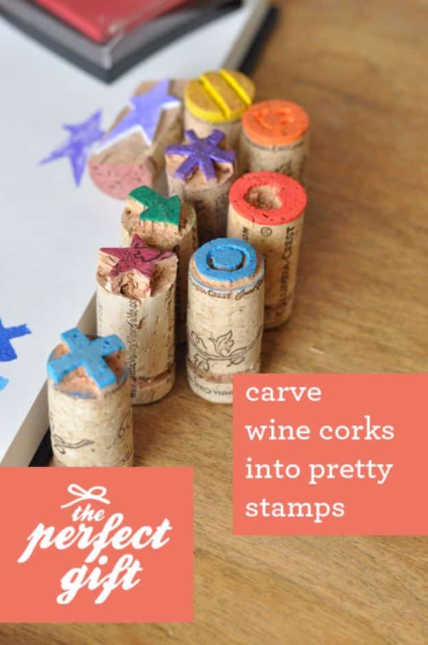 Wine Cork Crafts and Craft Ideas With Wine Corks - Cork Stamps - Cool Projects to Make With Old Wine Cork - Outdoor and Garden, Easy Wall Art, Fun DIY Gifts and Cheap Crafts for Adults, Kids and Teens 