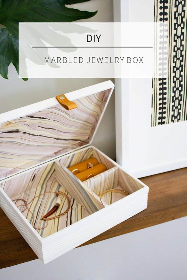 DIY Jewelry Ideas - DIY Marbled Jewelry Box - How To Make the Coolest Jewelry Ideas For Kids and Teens - Homemade Wooden and Plastic Jewelry Box Plans - Easy Cardboard Gift Ideas - Cheap Wall Makeover and Organizer Projects With Drawers Men http://diyjoy.com/diy-jewelry-boxes-storage