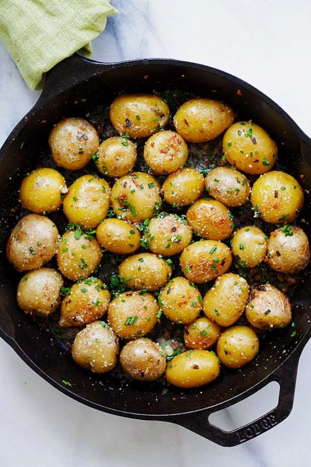 Potato Recipes - Garlic Chive Butter Roasted Potatoes - Easy, Quick and Healthy Potato Recipes - How To Make Roasted, In Oven, Fried, Mashed and Red Potatoes - Easy Potato Side Dishes #potatorecipes #recipes