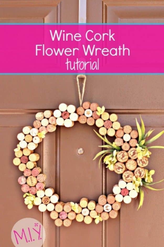 Wine Cork Crafts and Craft Ideas With Wine Corks - Wine Cork Flower Wreath - Cool Projects to Make With Old Wine Cork - Outdoor and Garden, Easy Wall Art, Fun DIY Gifts and Cheap Crafts for Adults, Kids and Teens 