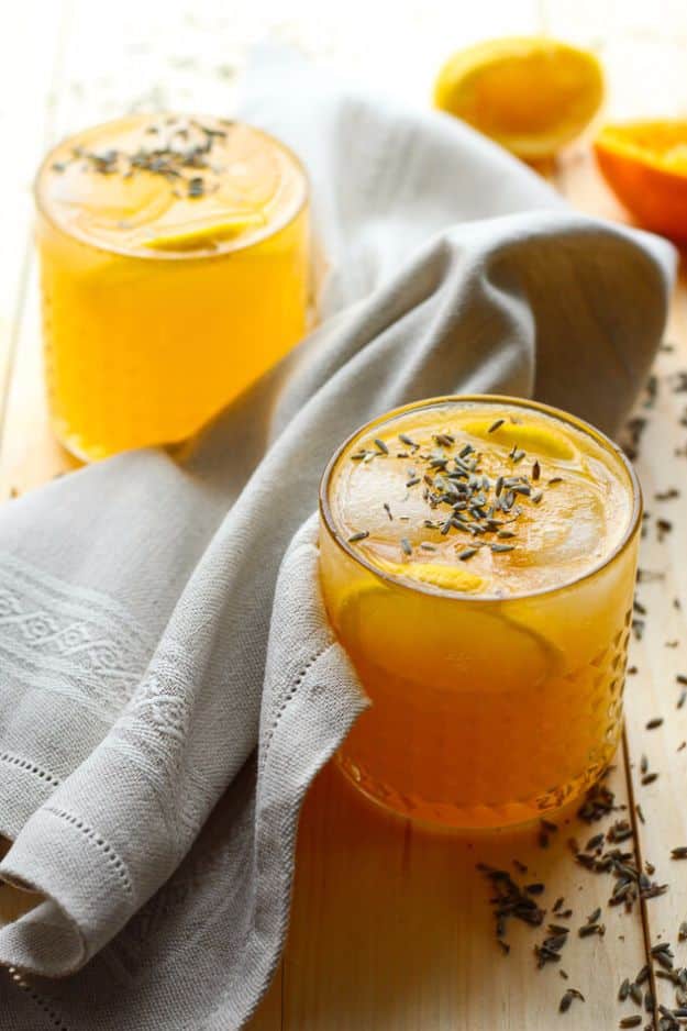 Best Drink Recipes for New Years Eve - Clementine, Lavender & Meyer Lemon Fizz - Creative Cocktails, Drinks, Champagne Toasts, and Punch Mixes for A New Year's Eve Party - Ideas for Serving, Glasses, Fun Ideas for Shots and Cocktails - Easy Vodka Recipes, Non Alcoholic, Whisky Rum and Party Punches #newyearseve