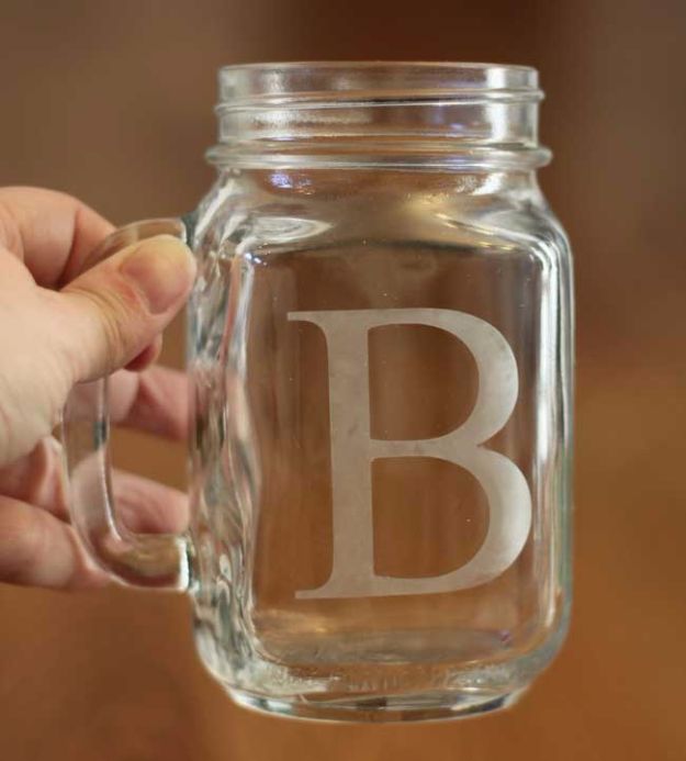 DIY Valentines Day Gifts for Him - DIY Etched Mason Jar Glasses - Cool and Easy Things To Make for Your Husband, Boyfriend, Fiance - Creative and Cheap Do It Yourself Projects to Give Your Man - Ideas Guys Love These Ideas for Car, Yard, Home and Garage - Make, Don't Buy Your Valentine 