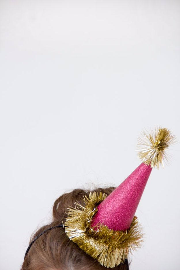 New Years Eve Decor Ideas - DIY Glitter Holiday Party Hats - DIY New Year's Eve Decorations - Cheap Ideas for Banners, Balloons, Party Tables, Centerpieces and Festive Streamers and Lights - Cool Placecards, Photo Backdrops, Party Hats, Party Horns and Champagne Glasses - Cute Invitations, Games and Free Printables #diy #newyearseve #parties