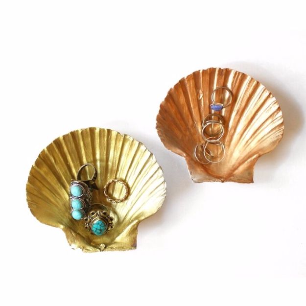 DIY Ideas With Sea Shells - DIY Shell Ring Dish - Best Cute Sea Shell Crafts for Adults and Kids - Easy Beach House Decor Ideas With Sand and Large Shell Art - Wall Decor and Home, Bedroom and Bath - Cheap DIY Projects Make Awesome Homemade Gifts http://diyjoy.com/diy-ideas-sea-shells