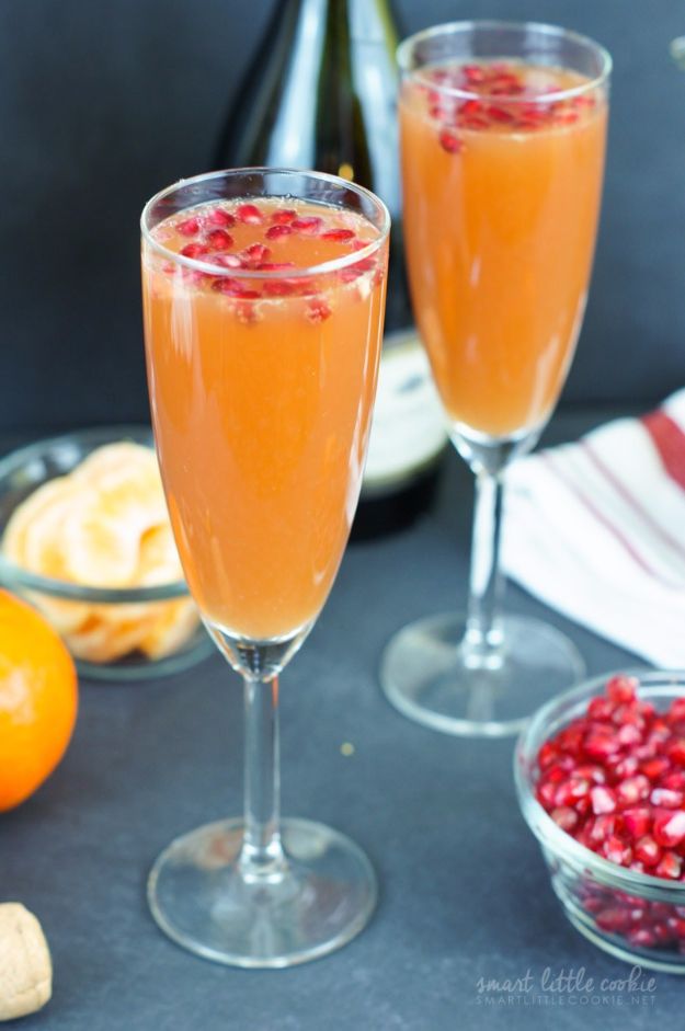 Best Drink Recipes for New Years Eve - Easy Tangerine Pomegranate Mimosas - Creative Cocktails, Drinks, Champagne Toasts, and Punch Mixes for A New Year's Eve Party - Ideas for Serving, Glasses, Fun Ideas for Shots and Cocktails - Easy Vodka Recipes, Non Alcoholic, Whisky Rum and Party Punches #newyearseve