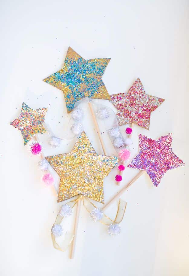 New Years Eve Decor Ideas - Glitter Star Wands - DIY New Year's Eve Decorations - Cheap Ideas for Banners, Balloons, Party Tables, Centerpieces and Festive Streamers and Lights - Cool Placecards, Photo Backdrops, Party Hats, Party Horns and Champagne Glasses - Cute Invitations, Games and Free Printables #diy #newyearseve #parties