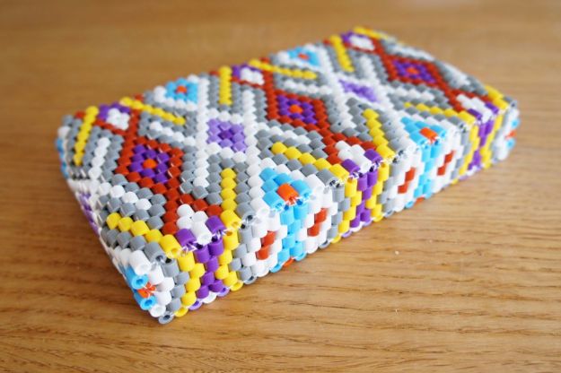 DIY Ideas With Beads - Cute Bead Pouch - Cool Crafts and Do It Yourself Ideas Made With Beads - Outdoor Windchimes, Indoor Wall Art, Cute and Easy DIY Gifts - Fun Projects for Kids, Adults and Teens - Bead Project Tutorials With Step by Step Instructions - Best Crafts To Make and Sell on Etsy 