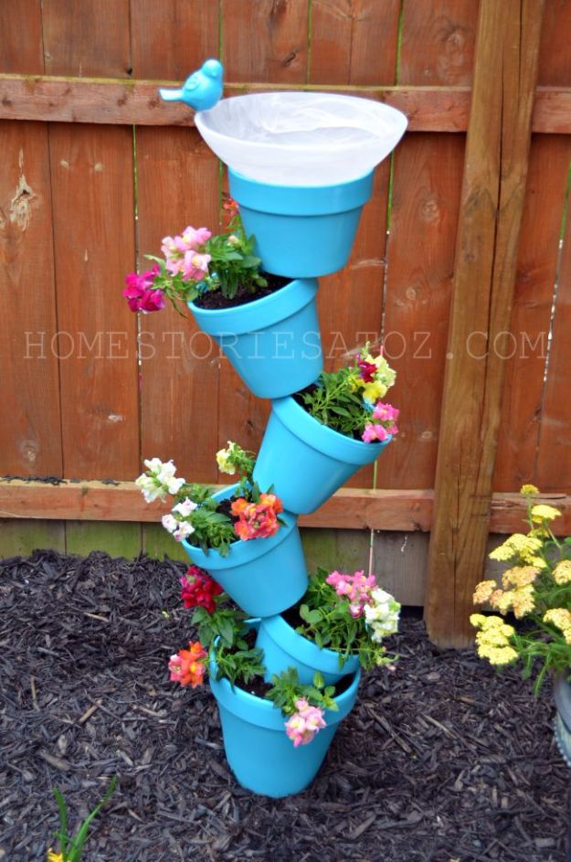 DIY Outdoor Planters - DIY Garden Planter And Birds Bath - Easy Planter Ideas to Make for The Porch, Pation and Backyard - Your Plants Will Love These DIY Plant Holders, Potting Ideas and Planter Boxes - Gardening DIY for Big and Small Plants Outdoors - Concrete, Wood, Cheap, Simple, Modern and Rustic Projects With Step by Step Instructions 