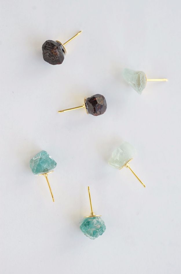 DIY Fashion for Spring - DIY Raw Stone Earrings - Easy Homemade Clothing Tutorials and Things To Make To Wear - Cute Patterns and Projects for Women to Make, T-Shirts, Skirts, Dresses, Shorts and Ideas for Jeans and Pants - Tops, Tanks and Tees With Free Tutorial Ideas and Instructions http://diyjoy.com/fashion-for-spring