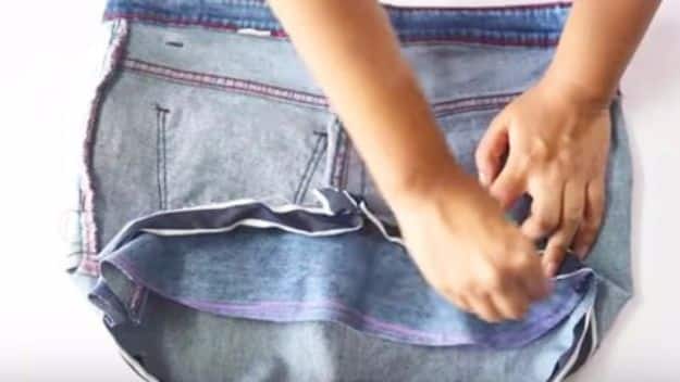Clothes Hacks - Denim Bucket Bag - DIY Fashion Ideas For Women and For Every Girl - Easy No Sew Hacks for Men's Shirts - Washing Machines Tips For Teens - How To Make Jeans For Fat People - Storage Tips and Videos for Room Decor http://diyjoy.com/diy-clothes-hacks