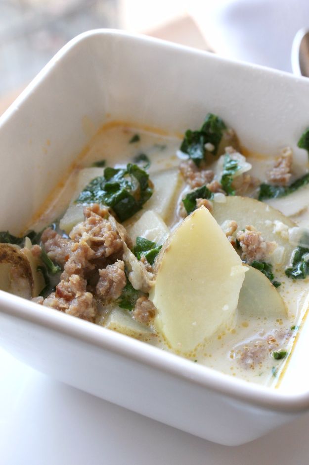 Instant Pot Recipes - Easy and Delicious Zuppa Toscana in the Instant Pot - Easy Healthy Family Recipe Ideas for Instant Pot - Chicken, Brisket, Beef, Paleo, Low Carb, Vegetarian, Pork, Keto and Vegan - Pressure Cooking and Pressure Cooker Foods - Breakfast, Lunch and Dinner Ideas work With Weight Watchers and Whole 30 Diets http://diyjoy.com/instant-pot-recipes