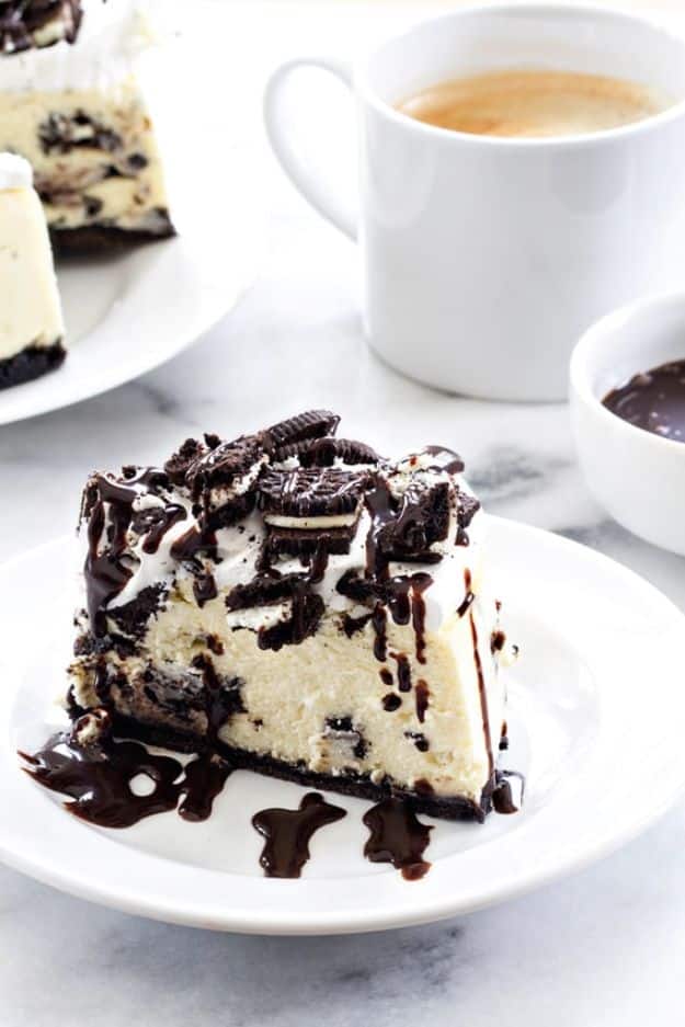Instant Pot Recipes - Instant Pot Oreo Cheesecake - Easy Healthy Family Recipe Ideas for Instant Pot - Chicken, Brisket, Beef, Paleo, Low Carb, Vegetarian, Pork, Keto and Vegan - Pressure Cooking and Pressure Cooker Foods - Breakfast, Lunch and Dinner Ideas work With Weight Watchers and Whole 30 Diets http://diyjoy.com/instant-pot-recipes