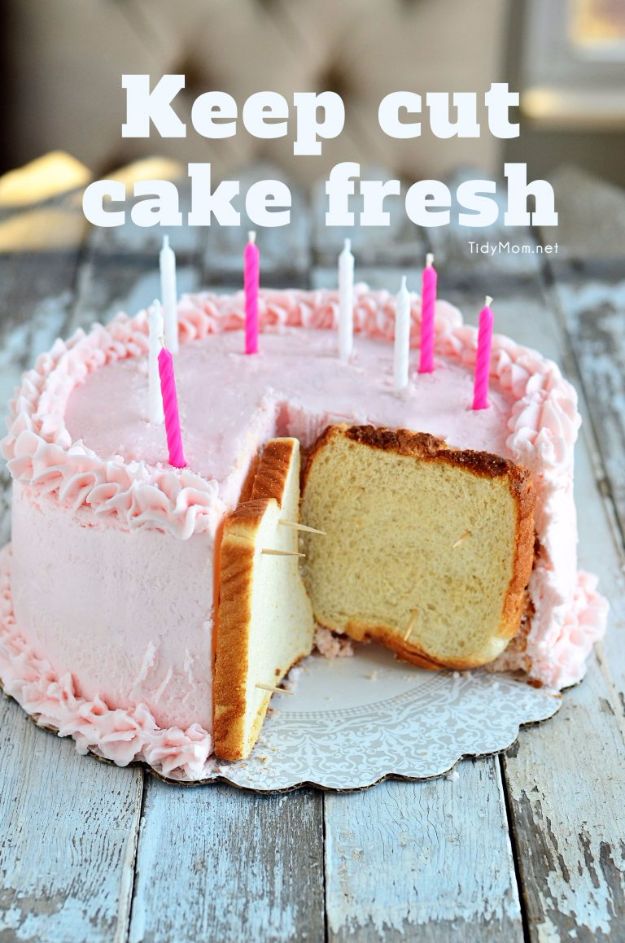 Baking Hacks - Keep Cut Cake Fresh - A List of Easy Hacks For Your Favorite Baking Recipes - Simple Tips and Tricks To Use When You Bake - Quick Ways to Bake Cake, Cupcakes, Desserts and Cookies - Best Kitchen Lifehacks for Bakers Favorite DIY Recipe 