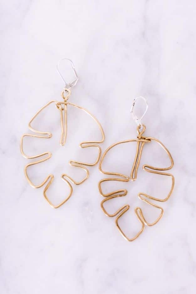 DIY Fashion for Spring - Leaf DIY Earrings - Easy Homemade Clothing Tutorials and Things To Make To Wear - Cute Patterns and Projects for Women to Make, T-Shirts, Skirts, Dresses, Shorts and Ideas for Jeans and Pants - Tops, Tanks and Tees With Free Tutorial Ideas and Instructions http://diyjoy.com/fashion-for-spring