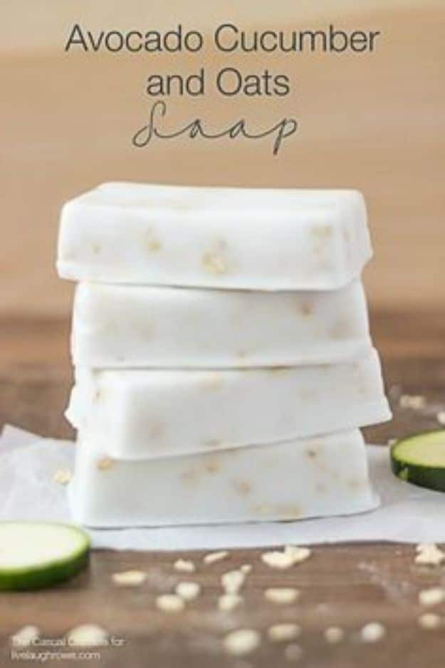 DIY Soap Recipes - Avocado Cucumber and Oats Soap - Melt and Pour, Homemade Recipe Without Lye - Natural Soap crafts for Kids - Shea Butter, Essential Oils, Easy Ides With 3 Ingredients - soap recipes with step by step tutorials #soap #diygifts