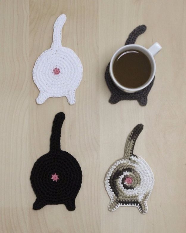 DIY Ideas With Cats - Cat Butt Coasters - Cute and Easy DIY Projects for Cat Lovers - Wall and Home Decor Projects, Things To Make and Sell on Etsy - Quick Gifts to Make for Friends Who Have Kittens and Kitties - Homemade No Sew Projects- Fun Jewelry, Cool Clothes, Pillows and Kitty Accessories 