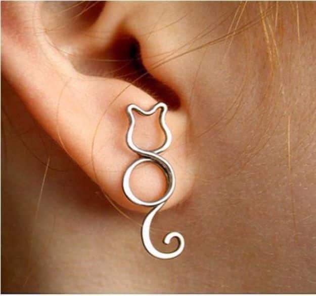 DIY Ideas With Cats - Cat Wire Jewelry - Cute and Easy DIY Projects for Cat Lovers - Wall and Home Decor Projects, Things To Make and Sell on Etsy - Quick Gifts to Make for Friends Who Have Kittens and Kitties - Homemade No Sew Projects- Fun Jewelry, Cool Clothes, Pillows and Kitty Accessories 