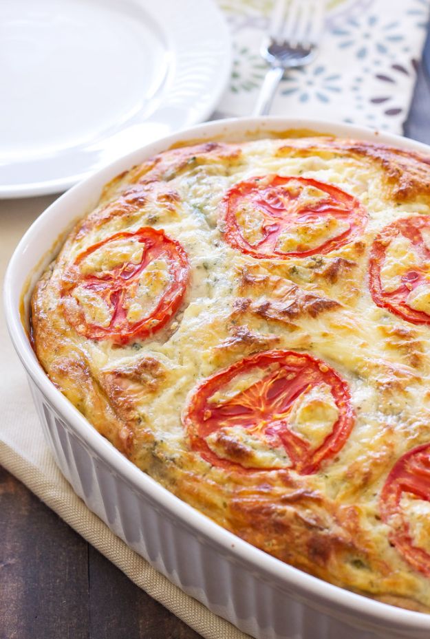 Best Brunch Recipes - Crustless Vegetable Quiche - Eggs, Pancakes, Waffles, Casseroles, Vegetable Dishes and Side, Potato Recipe Ideas for Brunches - Serve A Crowd and Family with the versions of Eggs Benedict, Mimosas, Muffins and Pastries, Desserts - Make Ahead , Slow Cooler and Healthy Casserole Recipes #brunch #breakfast #recipes